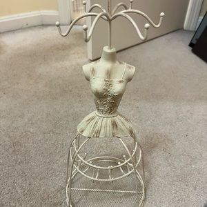 Jewelry stand